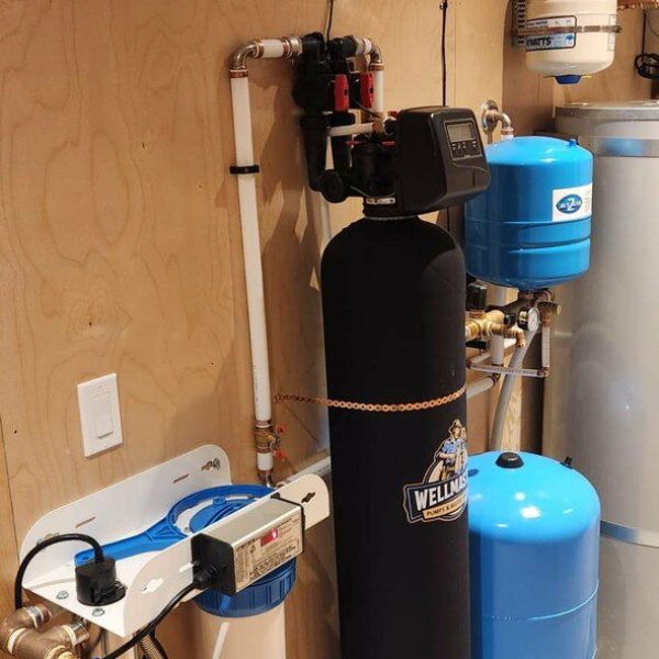 Wellmaster water filtration and pressure tank system